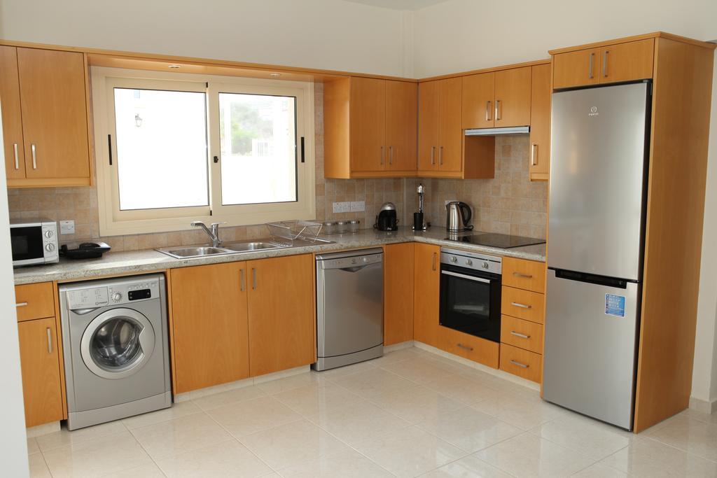 פרוטאראס Anthorina Villa 18 מראה חיצוני תמונה